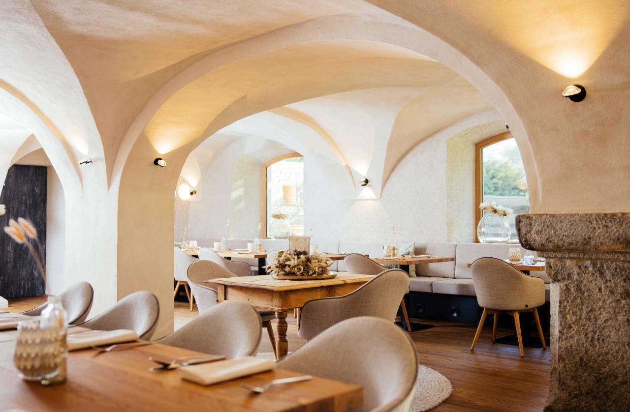 Hotel Gasthof Hirschentenne シュタムス エクステリア 写真