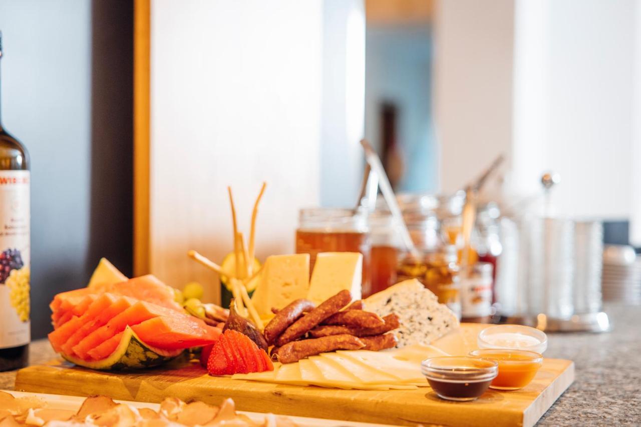 Hotel Gasthof Hirschentenne シュタムス エクステリア 写真