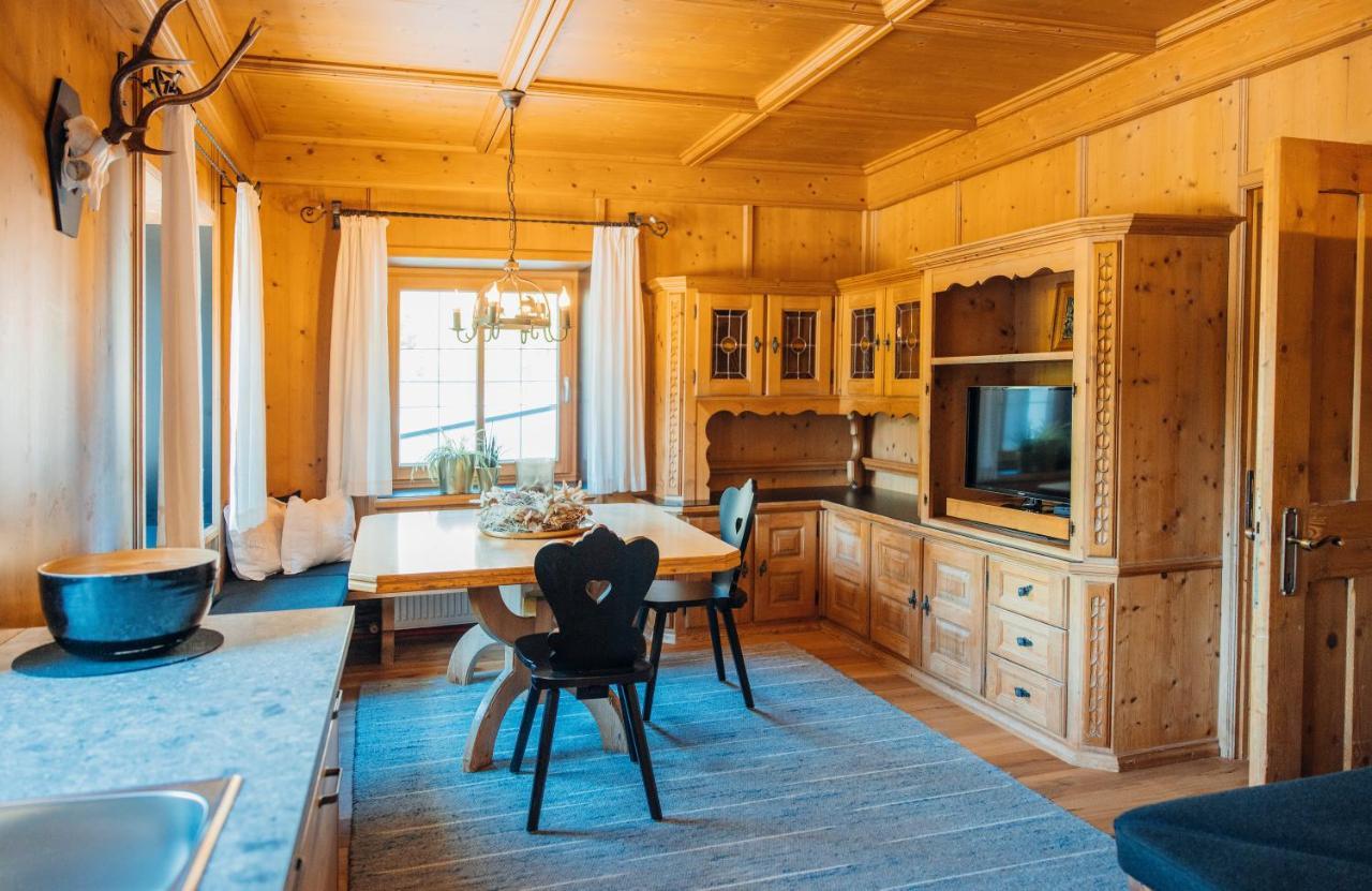 Hotel Gasthof Hirschentenne シュタムス エクステリア 写真
