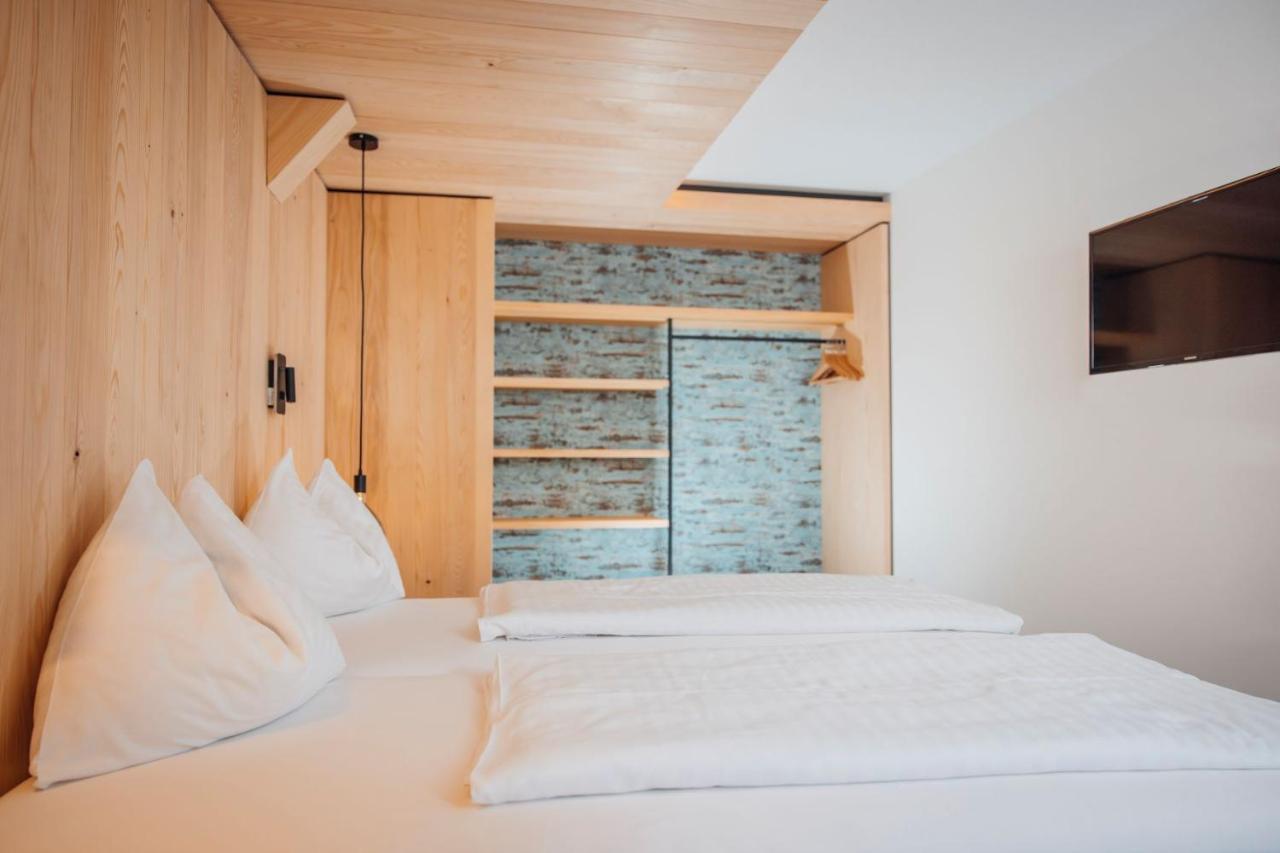 Hotel Gasthof Hirschentenne シュタムス エクステリア 写真